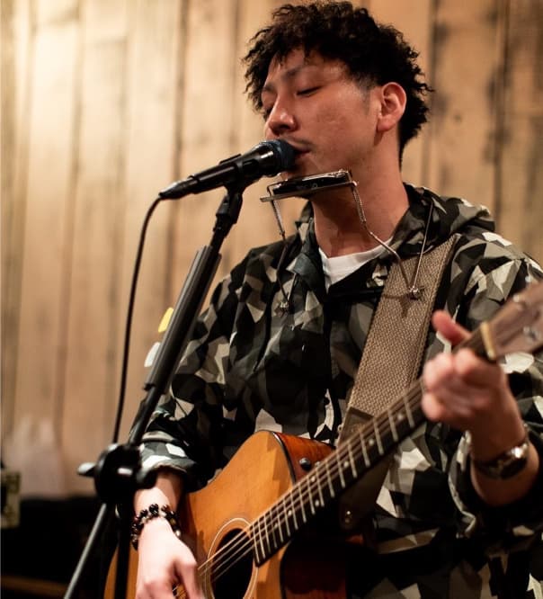 シンガーRAY